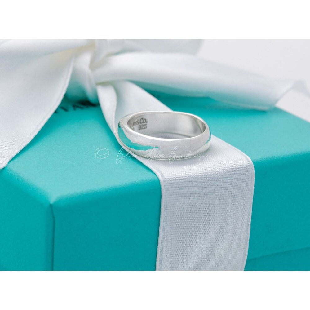 Tiffany & Co. Vintage Ring Silver Twist Dome Band Size 9.5